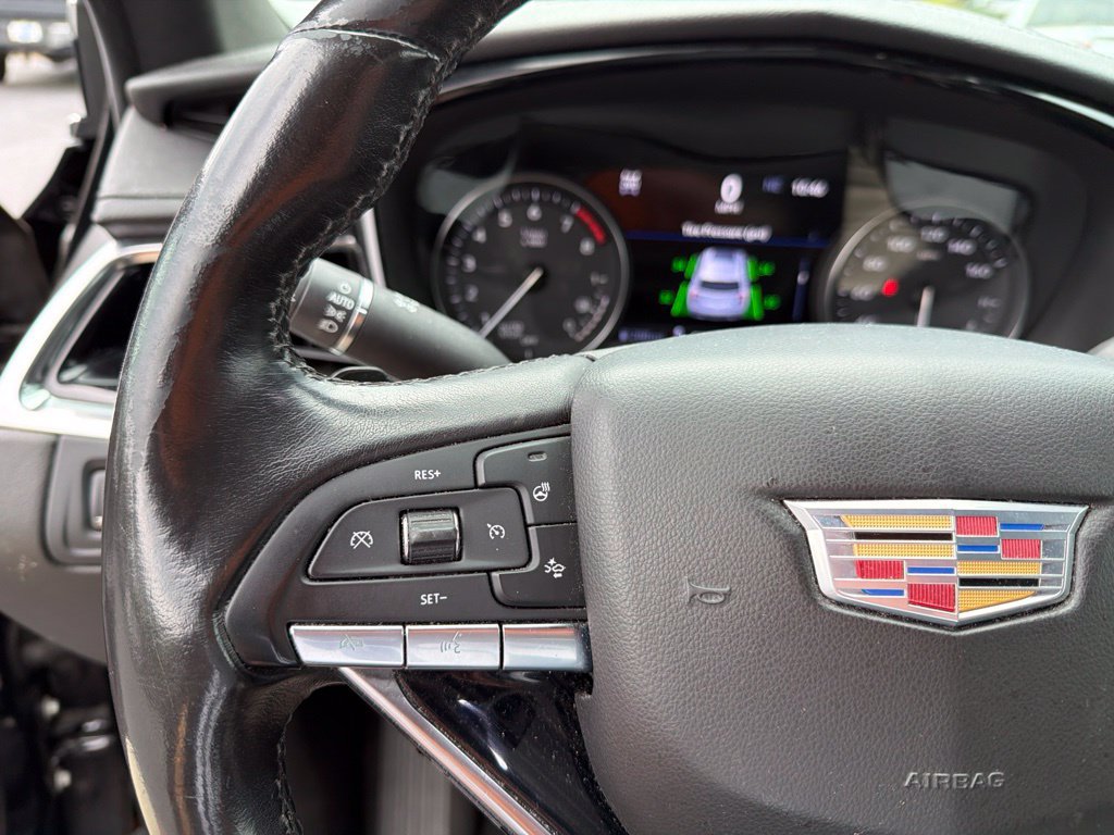 Used 2020 Cadillac XT6 Premium Luxury AWD/4WD image 5