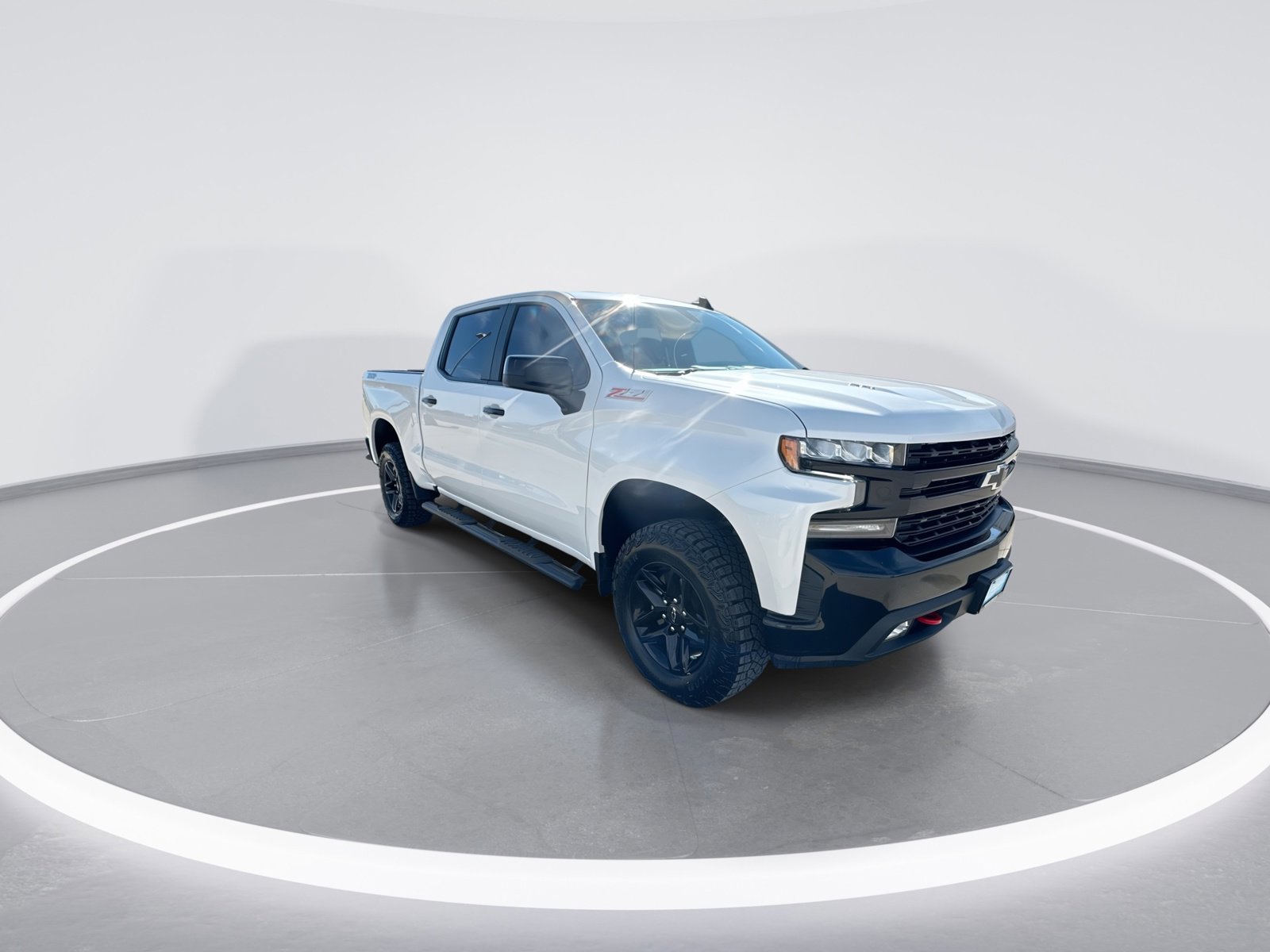 Used 2021 Chevrolet Silverado 1500 LT Trail Boss w/ Convenience Package II AWD/4WD image 2
