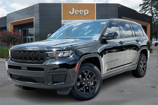 New 2025 Jeep Grand Cherokee L Altitude image 1