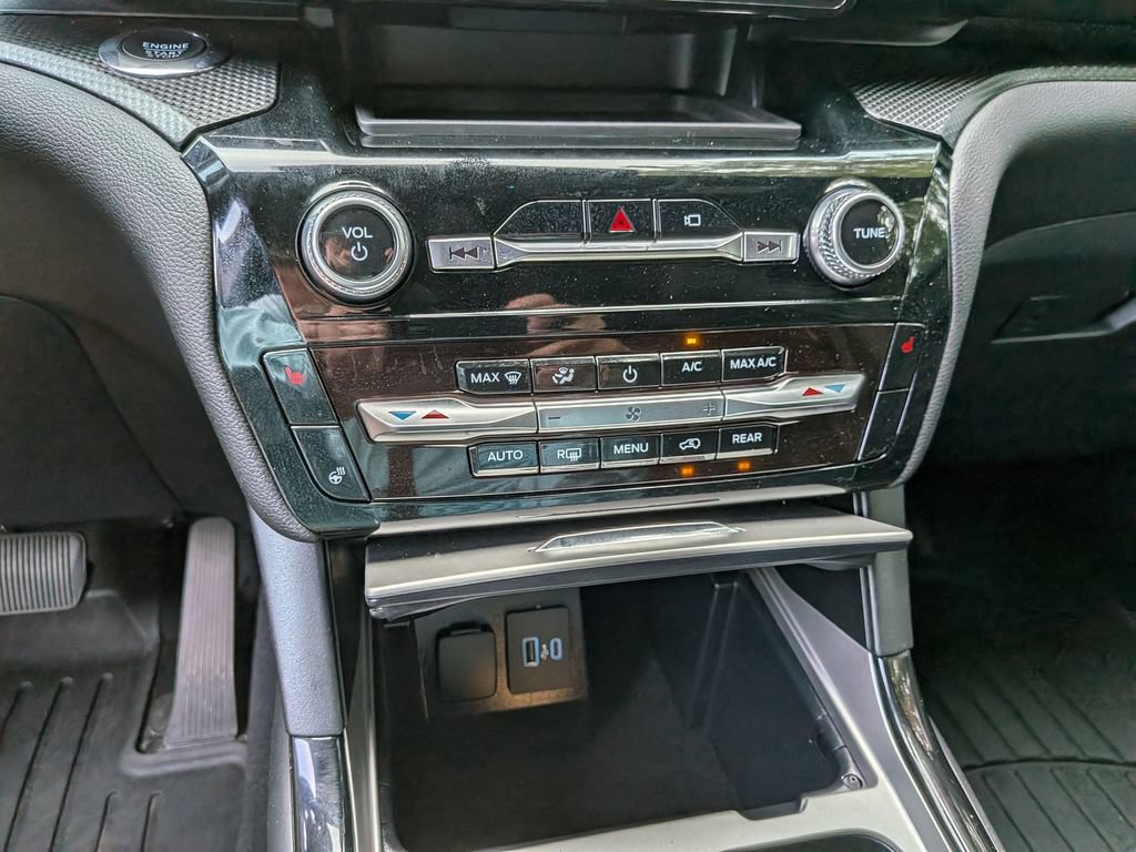 Used 2022 Ford Explorer ST-Line RWD image 20