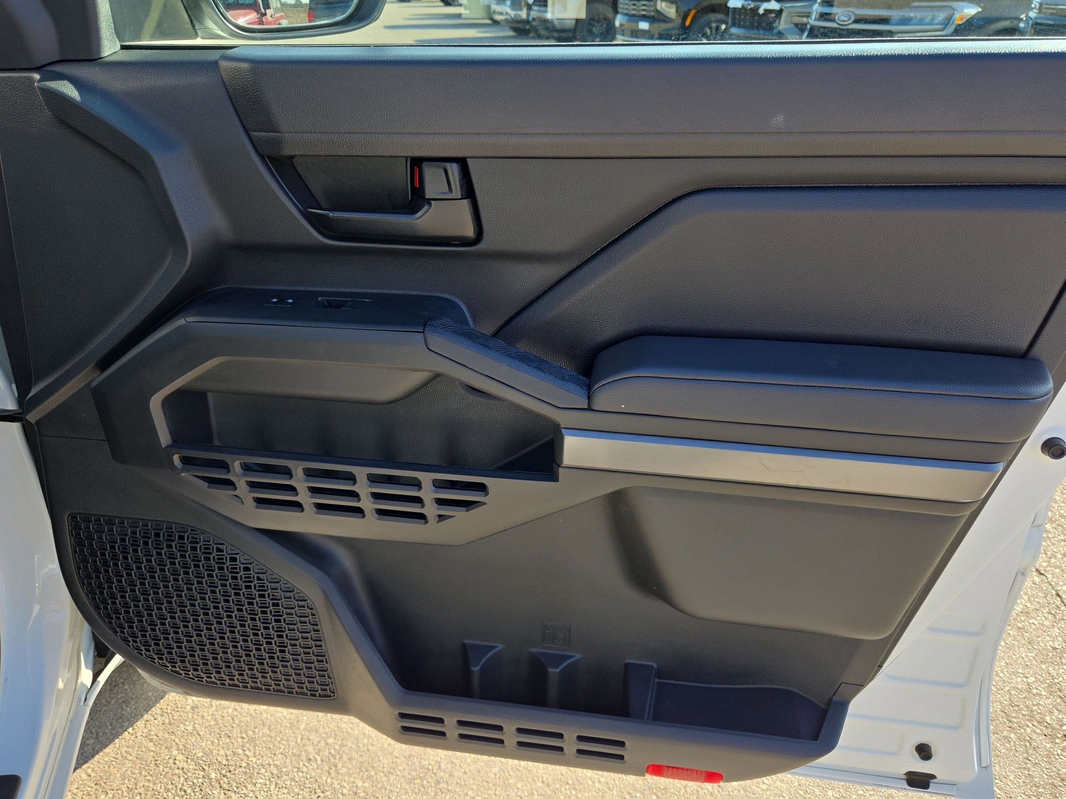 Used 2024 Toyota Tacoma SR5 image 27