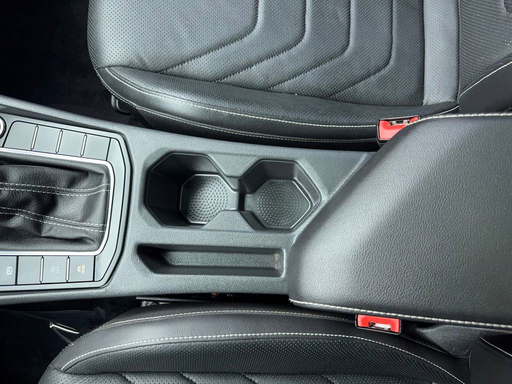 Used 2024 Volkswagen Jetta SEL FWD image 33