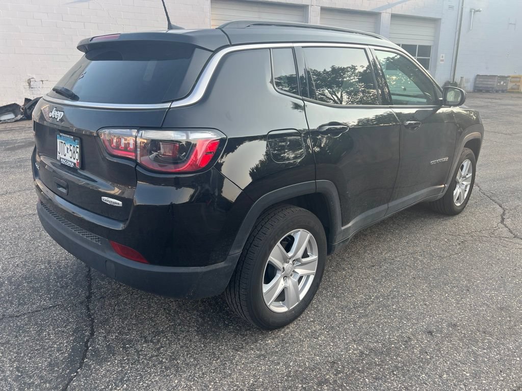 Used 2022 Jeep Compass Latitude w/ Convenience Group AWD/4WD image 8