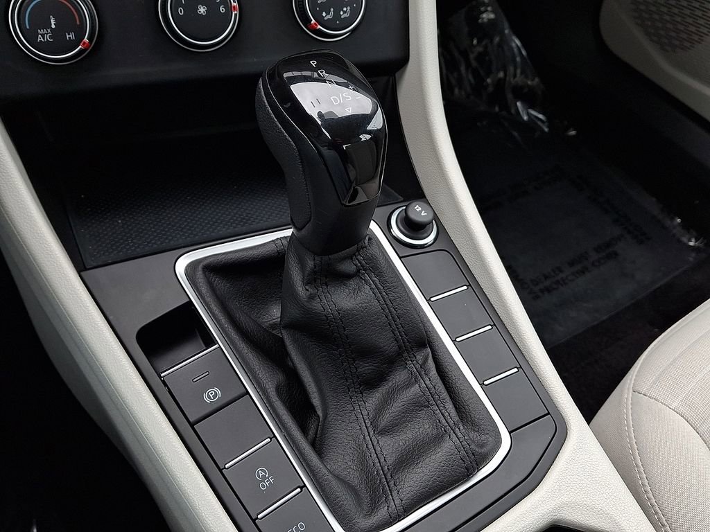 Certified 2023 Volkswagen Jetta S FWD image 14