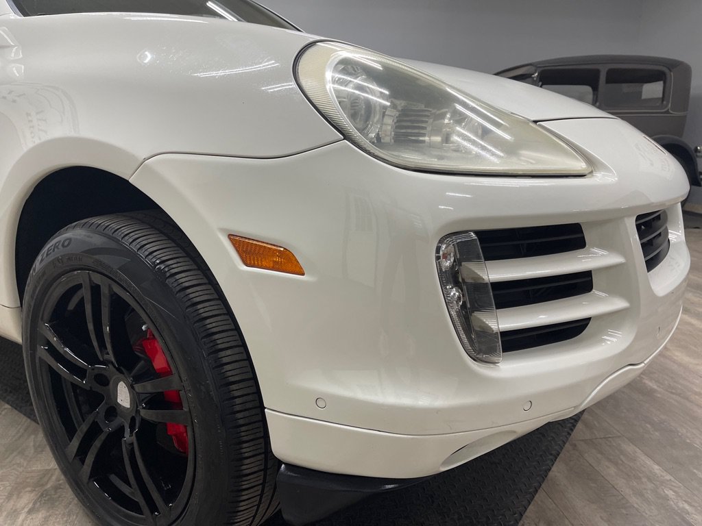 Used 2009 Porsche Cayenne AWD/4WD image 16