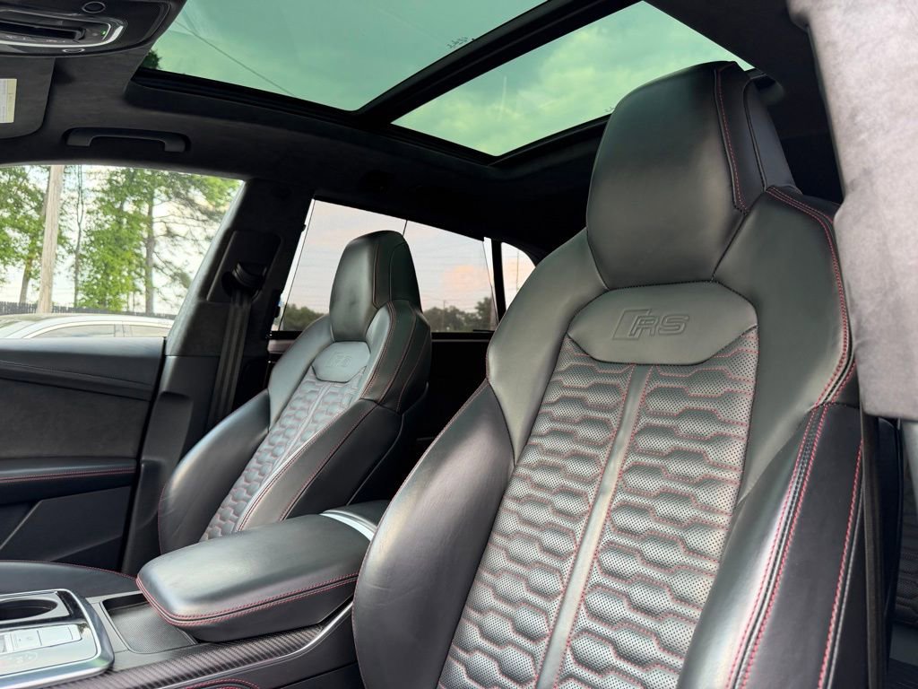 Used 2022 Audi RS Q8 w/ Carbon Optic Package AWD/4WD image 12