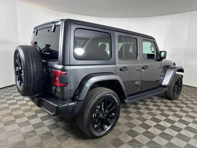 Used 2023 Jeep Wrangler Unlimited Sahara w/ Cold Weather Group image 3
