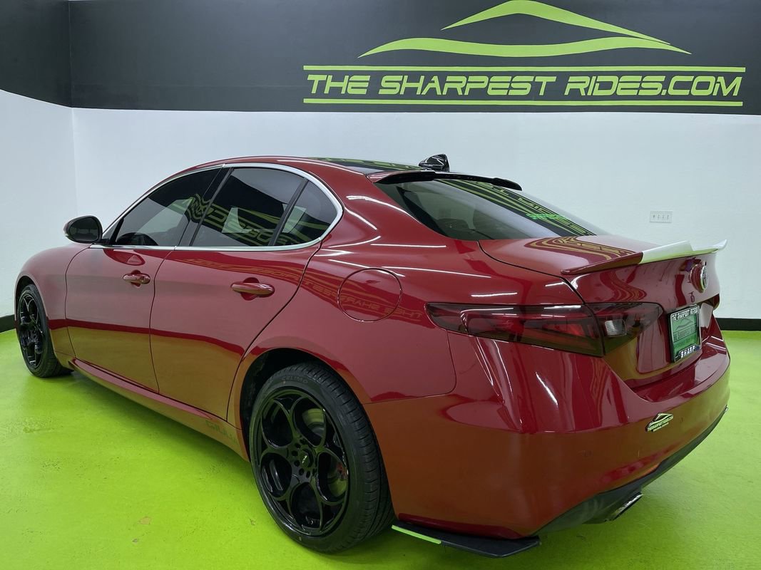 Used 2017 Alfa Romeo Giulia AWD image 7