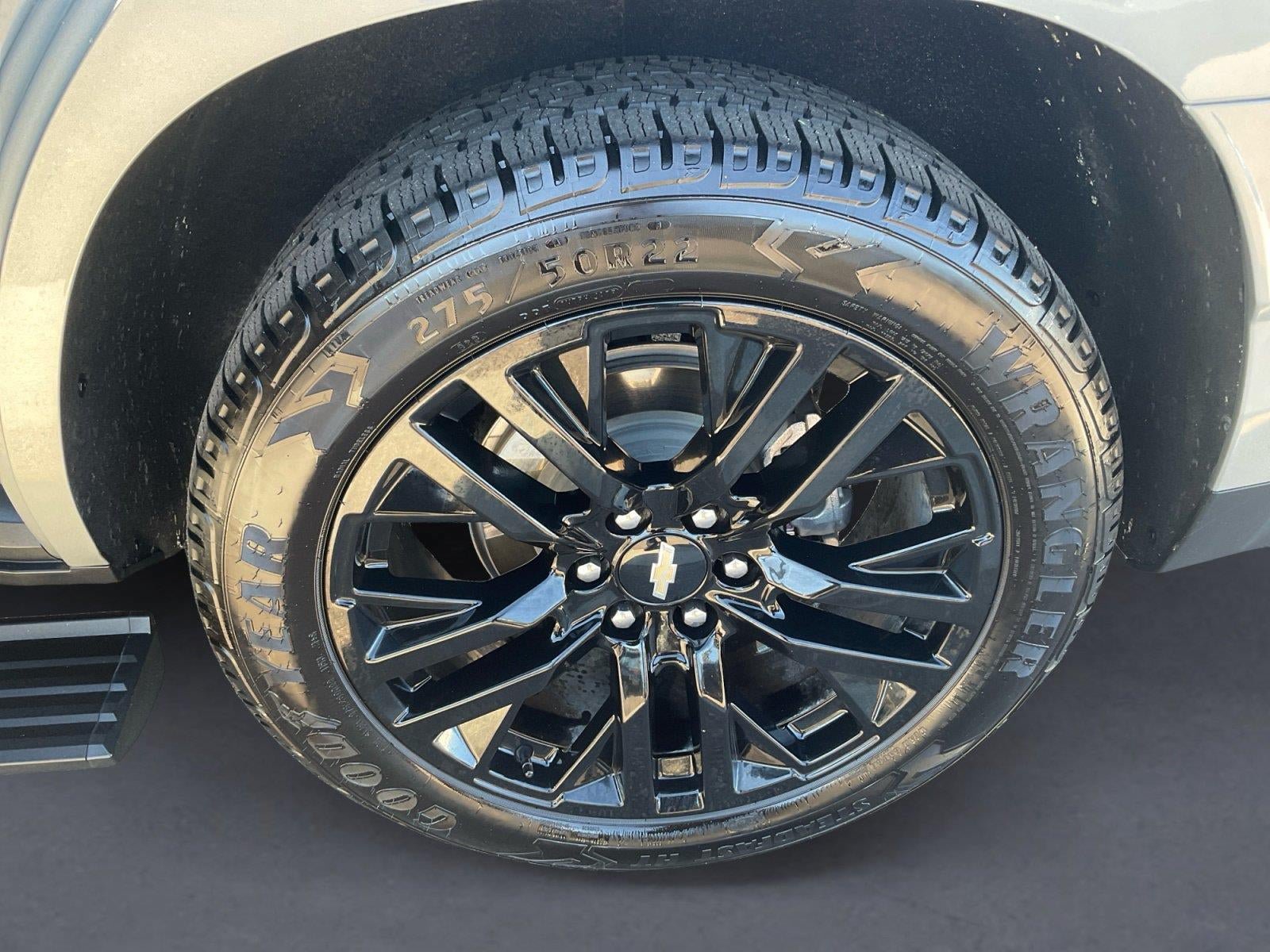 Certified 2024 Chevrolet Tahoe High Country AWD/4WD image 14