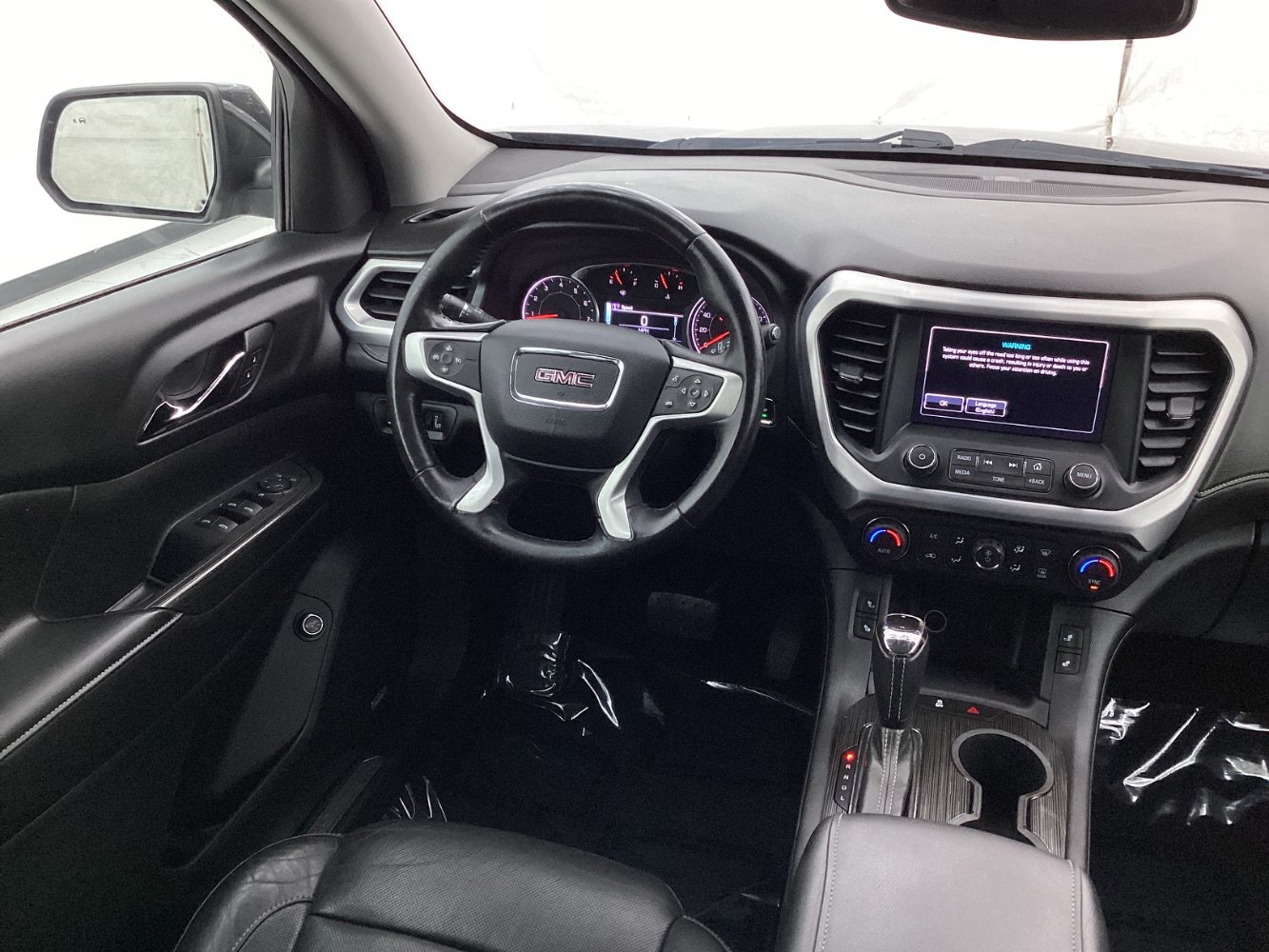 Used 2017 GMC Acadia SLT AWD/4WD image 31