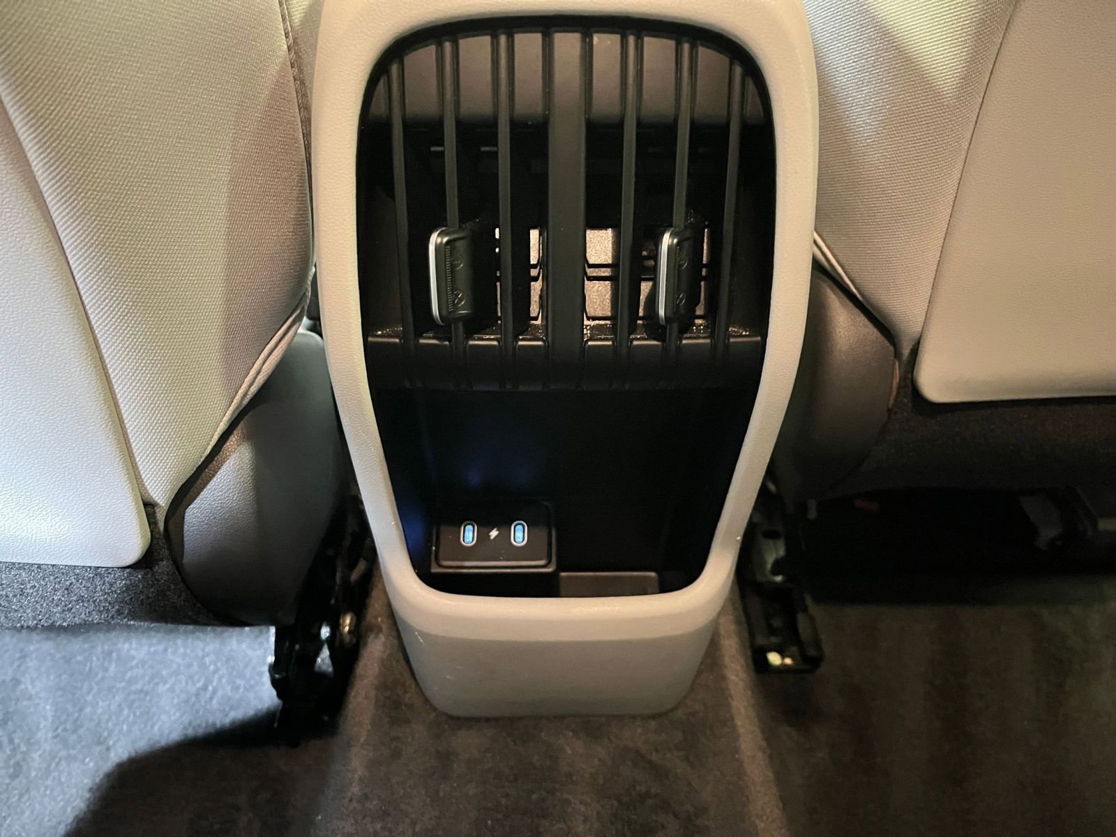 Used 2025 Hyundai Kona SEL image 24