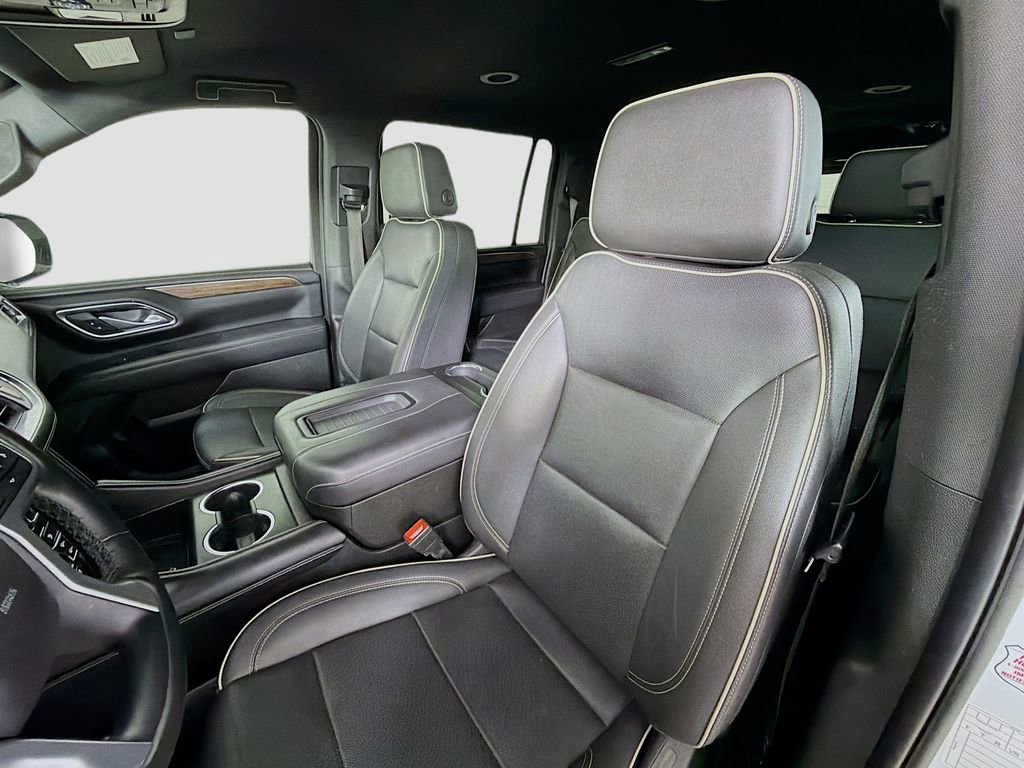 Used 2023 Chevrolet Suburban Premier RWD image 13