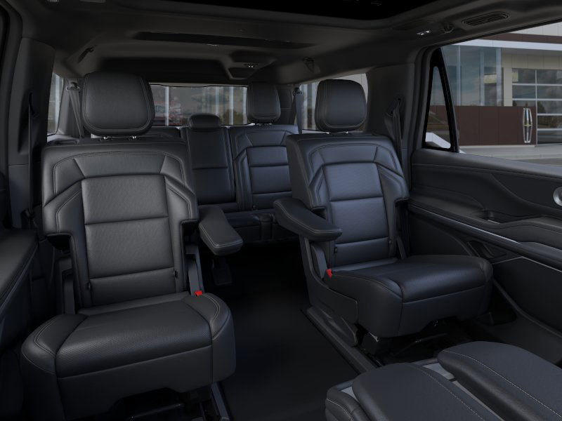 New 2026 Lincoln Navigator L Reserve w/ Jet Appearance Package image 11