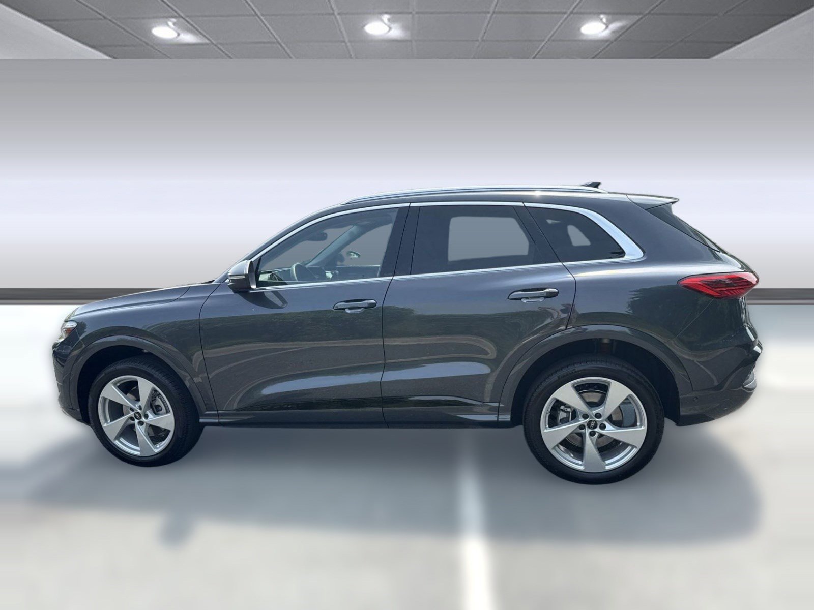 New 2025 Audi Q5 Premium AWD/4WD image 2
