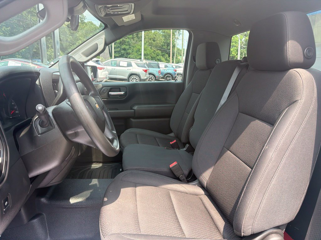 Certified 2025 Chevrolet Silverado 1500 W/T RWD image 27