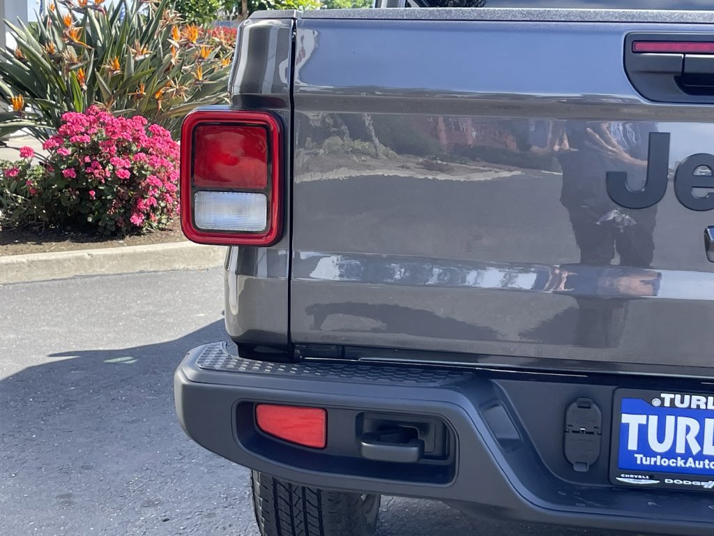 New 2026 Jeep Gladiator Sport AWD/4WD image 12