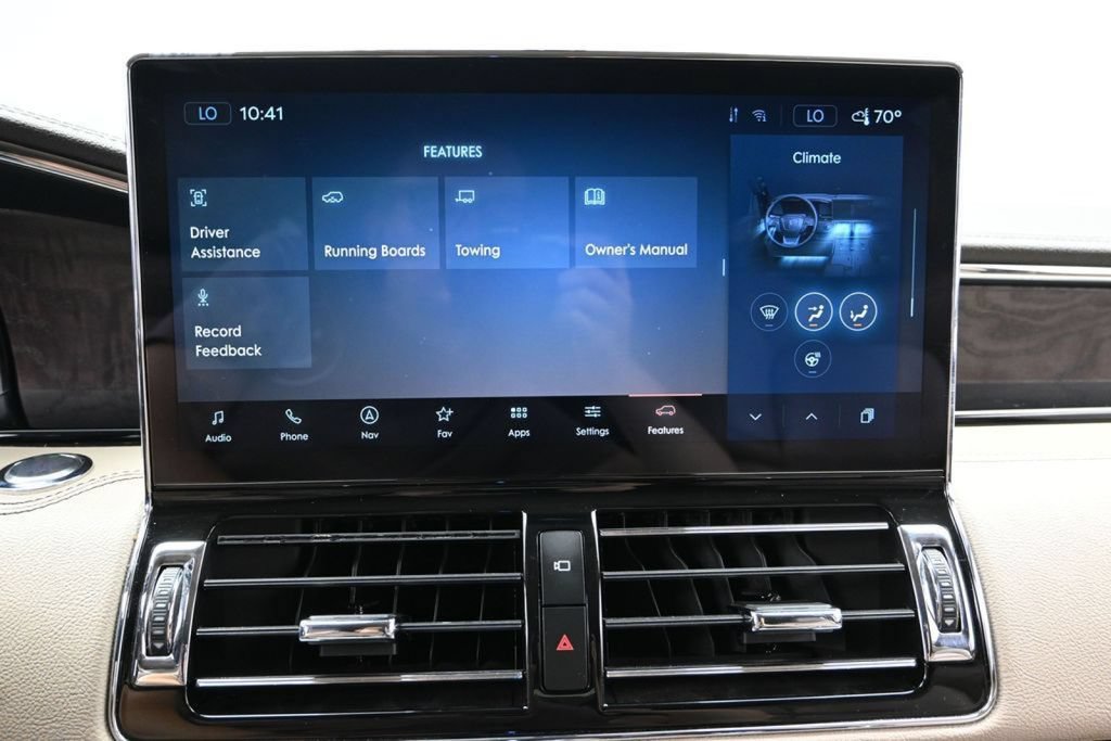 Used 2024 Lincoln Navigator Premiere AWD/4WD image 41