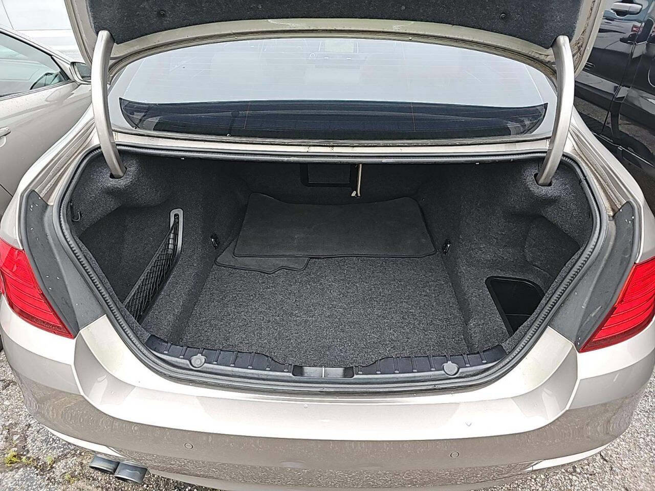 Used 2016 BMW 528i xDrive Sedan image 12