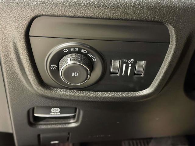 Certified 2022 Jeep Grand Cherokee Summit image 26