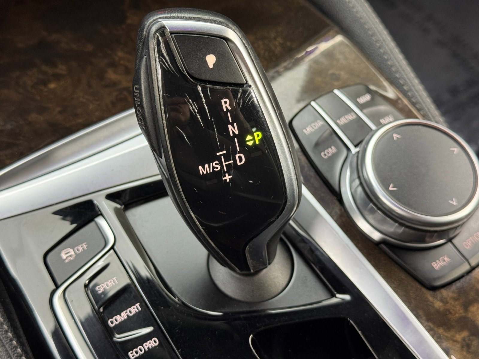 Used 2017 BMW 540i xDrive image 31