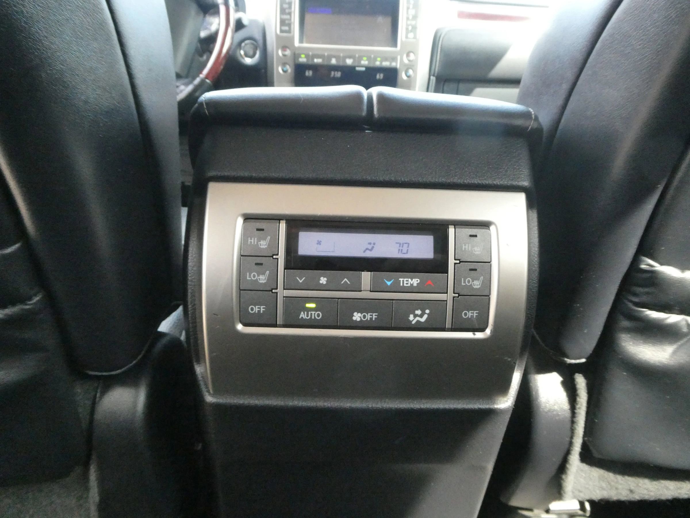 Used 2016 Lexus GX 460 w/ Premium Package image 33