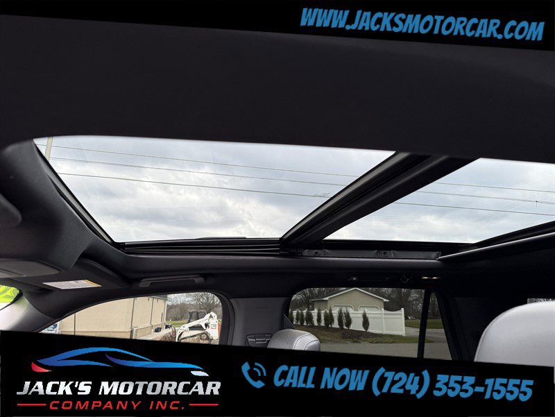 Used 2025 Ford Expedition Platinum w/ Stealth Appearance Package image 33