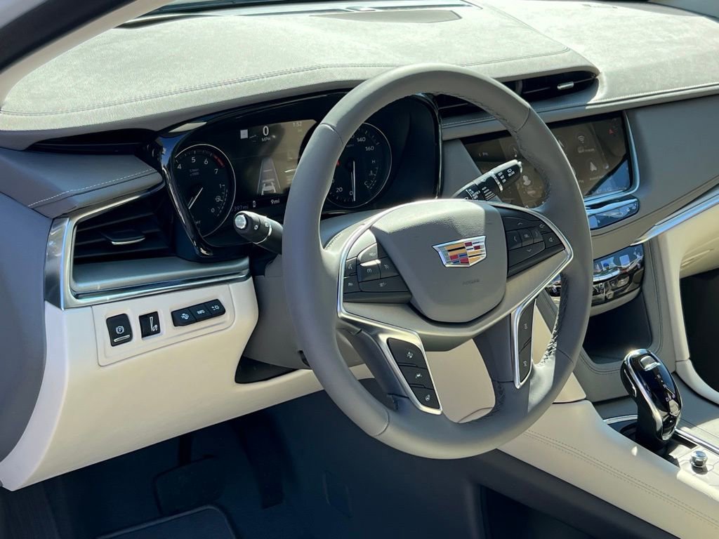 New 2026 Cadillac XT5 Premium Luxury w/ Driver Assist Package image 5