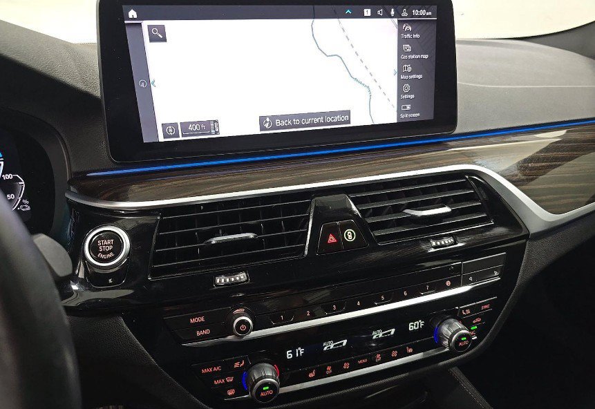 Used 2023 BMW 530e xDrive w/ M Sport Package AWD/4WD image 4