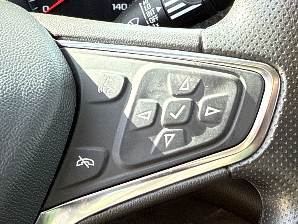 Used 2024 Chevrolet Malibu LT image 28