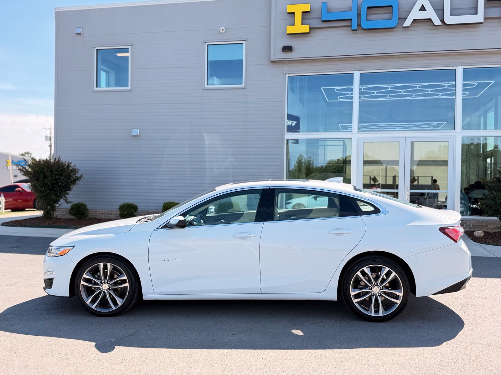 Used 2024 Chevrolet Malibu LT FWD image 9
