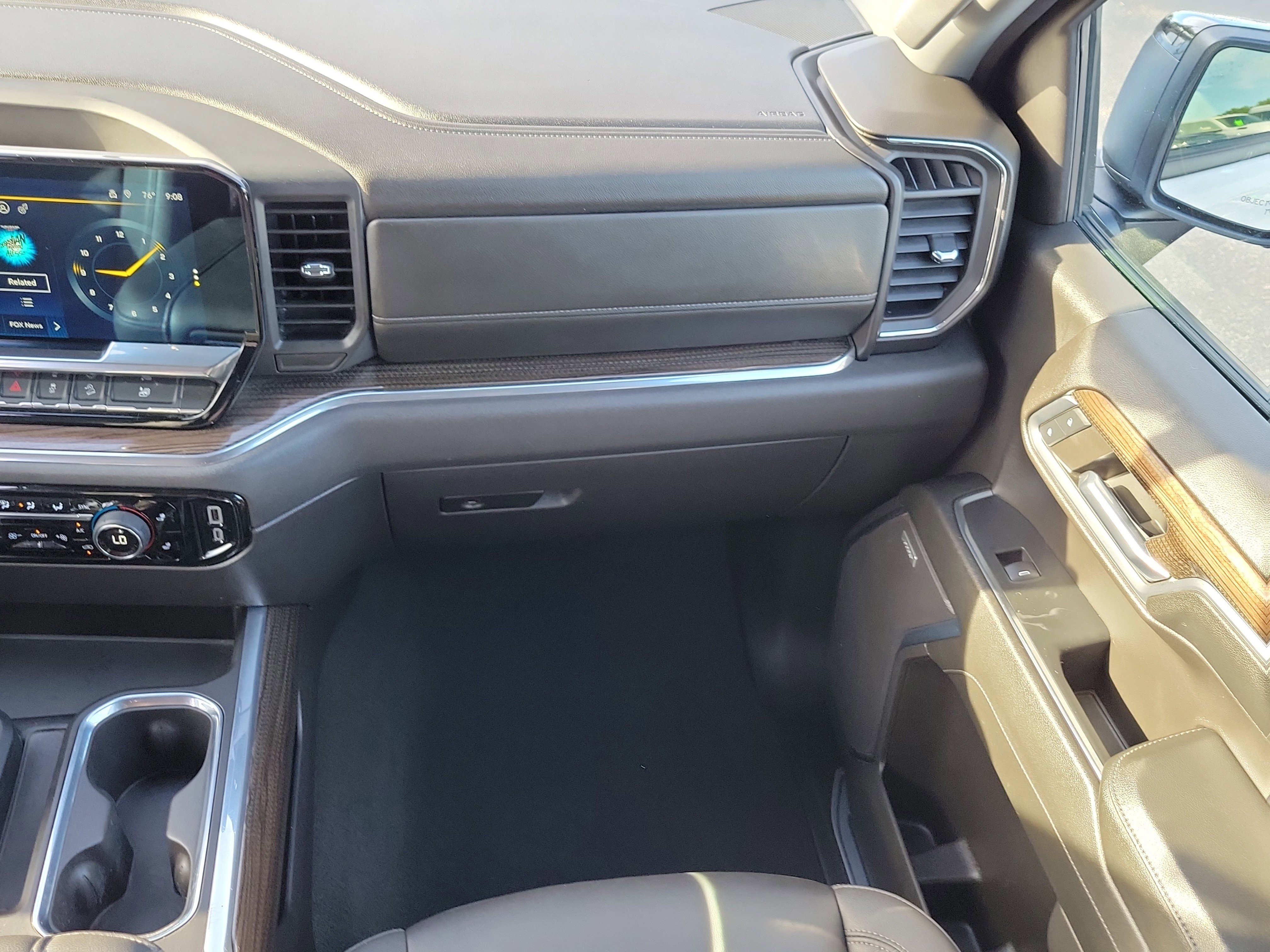 Used 2024 Chevrolet Silverado 1500 LT Trail Boss w/ LT Trail Boss Premium Package image 15