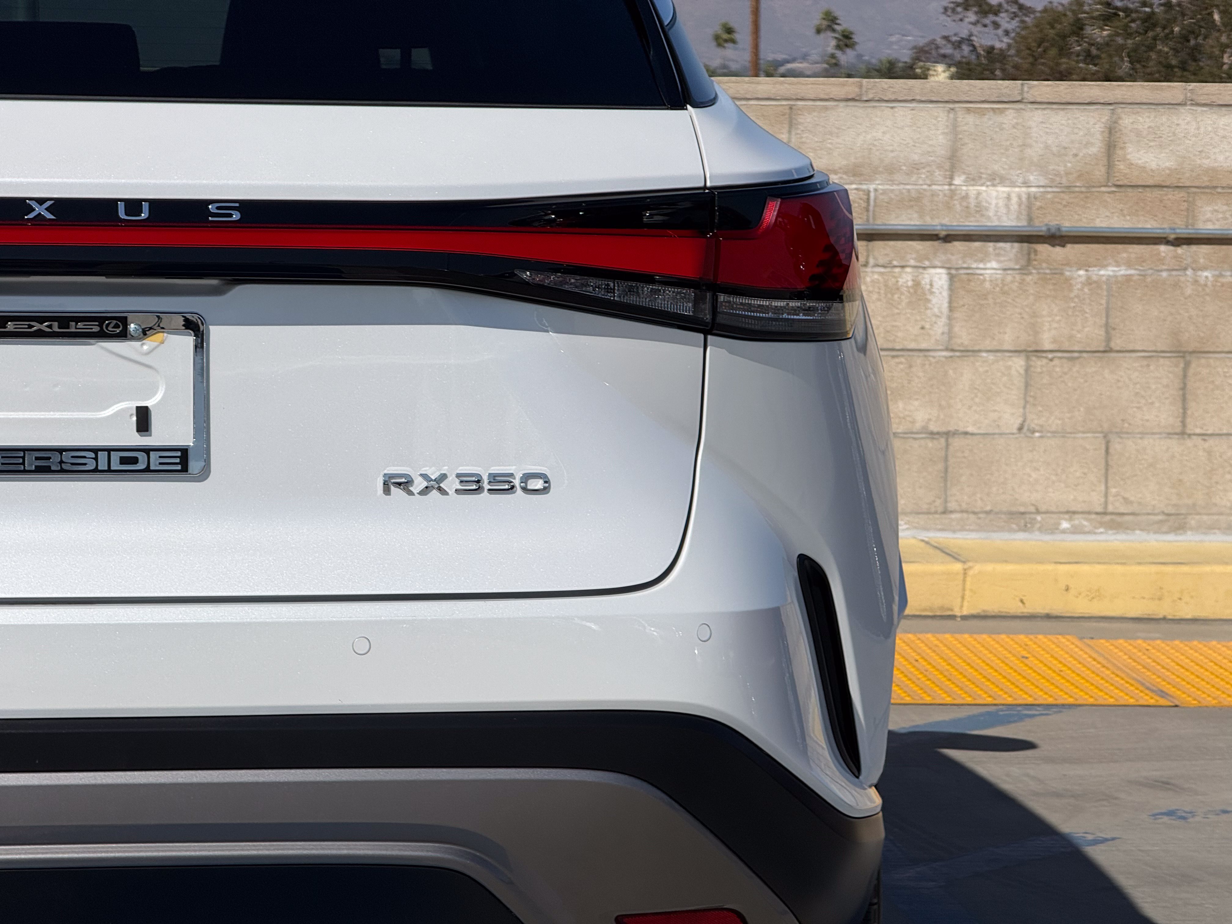 Certified 2025 Lexus RX 350 FWD w/ Technology Package image 12
