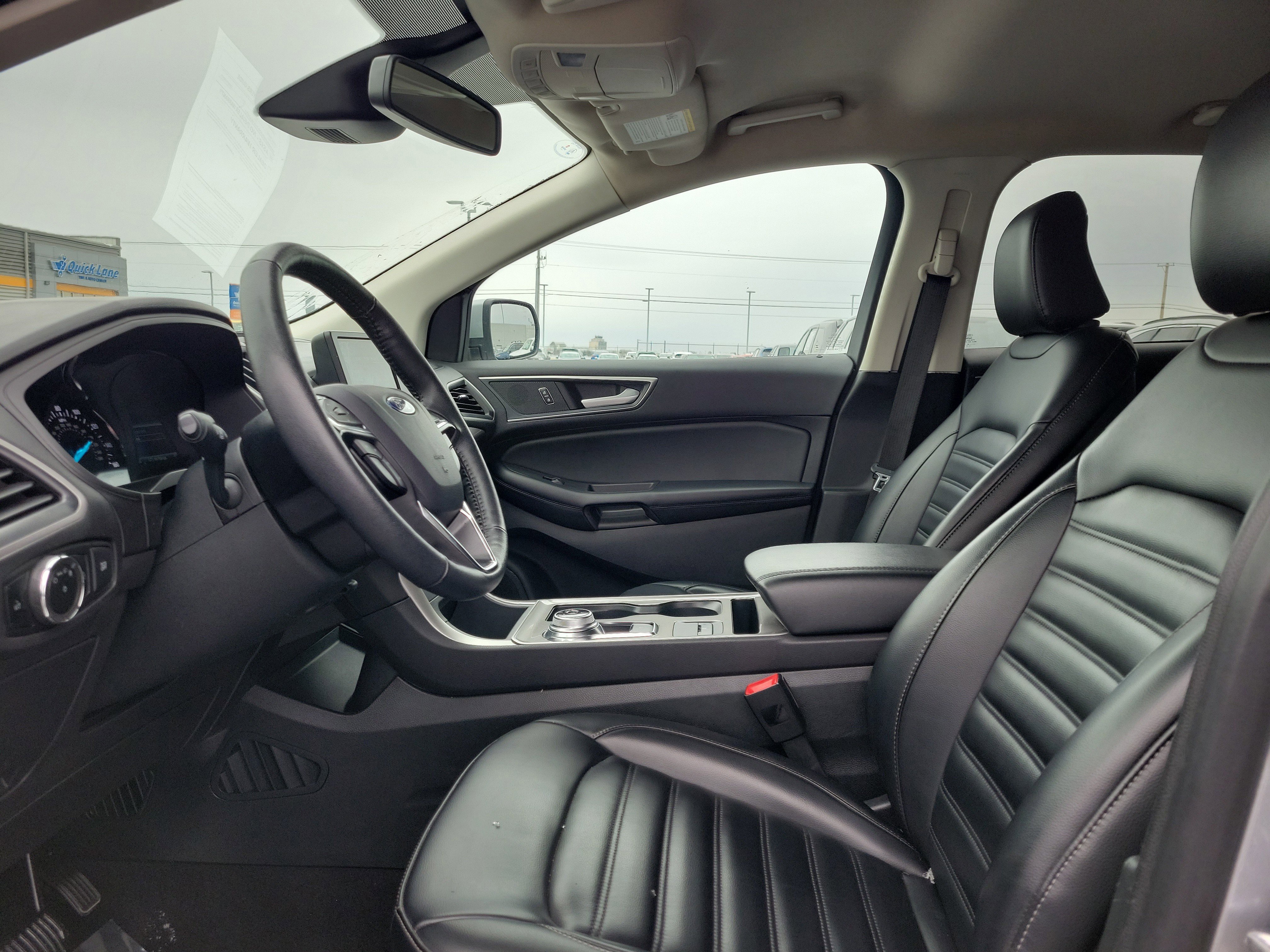 Used 2024 Ford Edge SEL AWD/4WD image 15