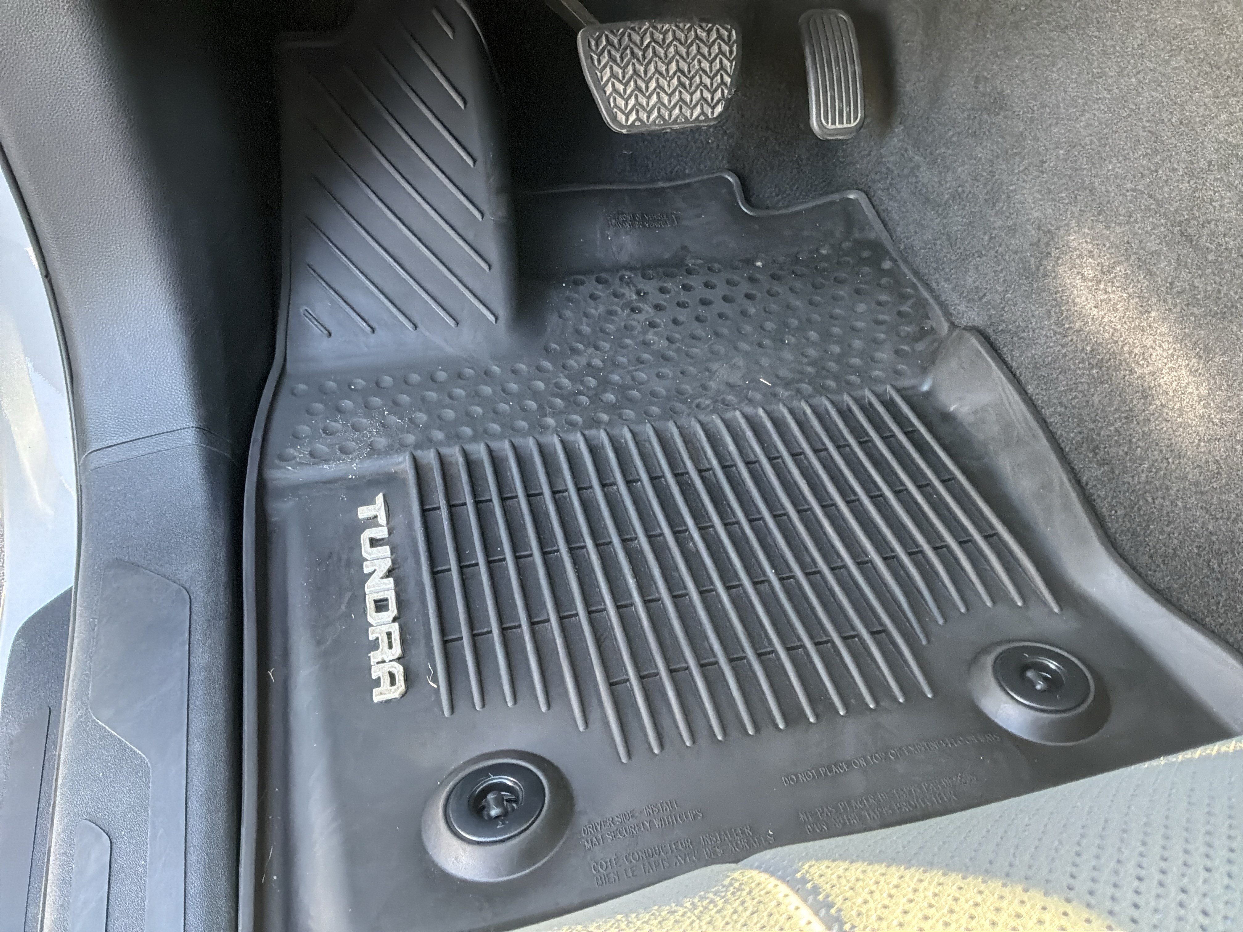 Used 2023 Toyota Tundra Limited w/ Power Package AWD/4WD image 17