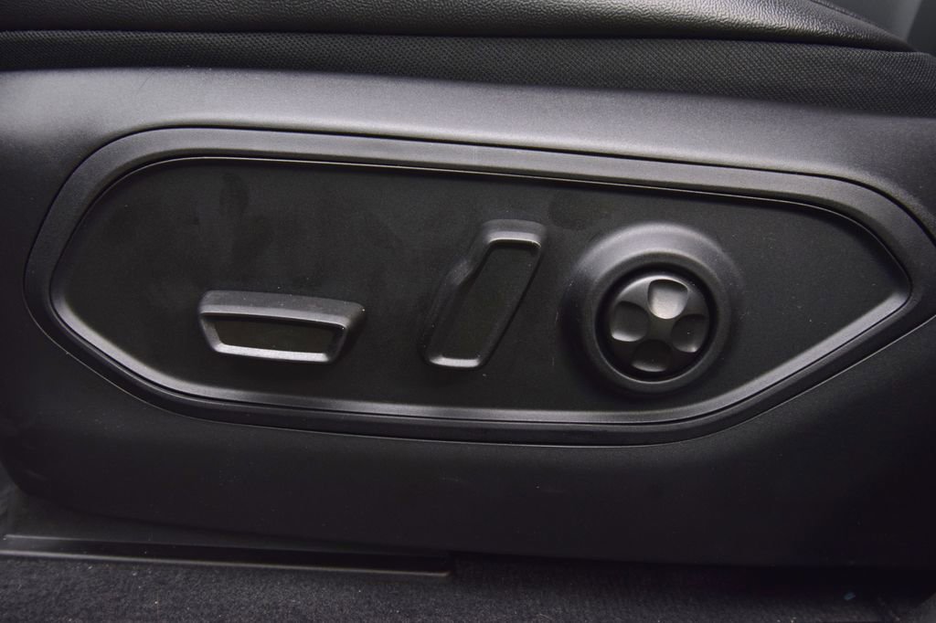 New 2026 Jeep Grand Cherokee Limited w/ Limited Altitude Package image 35