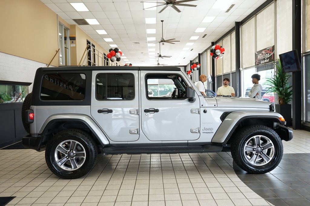 Used 2021 Jeep Wrangler Unlimited Sahara AWD/4WD image 17
