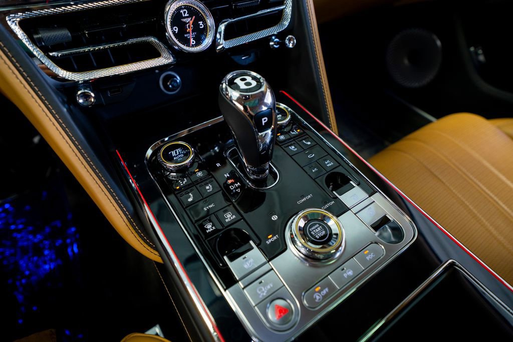 Used 2020 Bentley Flying Spur W12 image 46