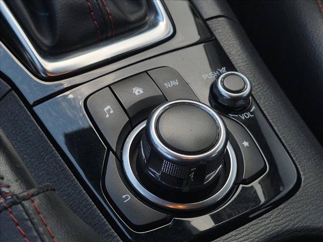 Used 2014 MAZDA MAZDA3 s Grand Touring w/ Technology Package FWD image 11