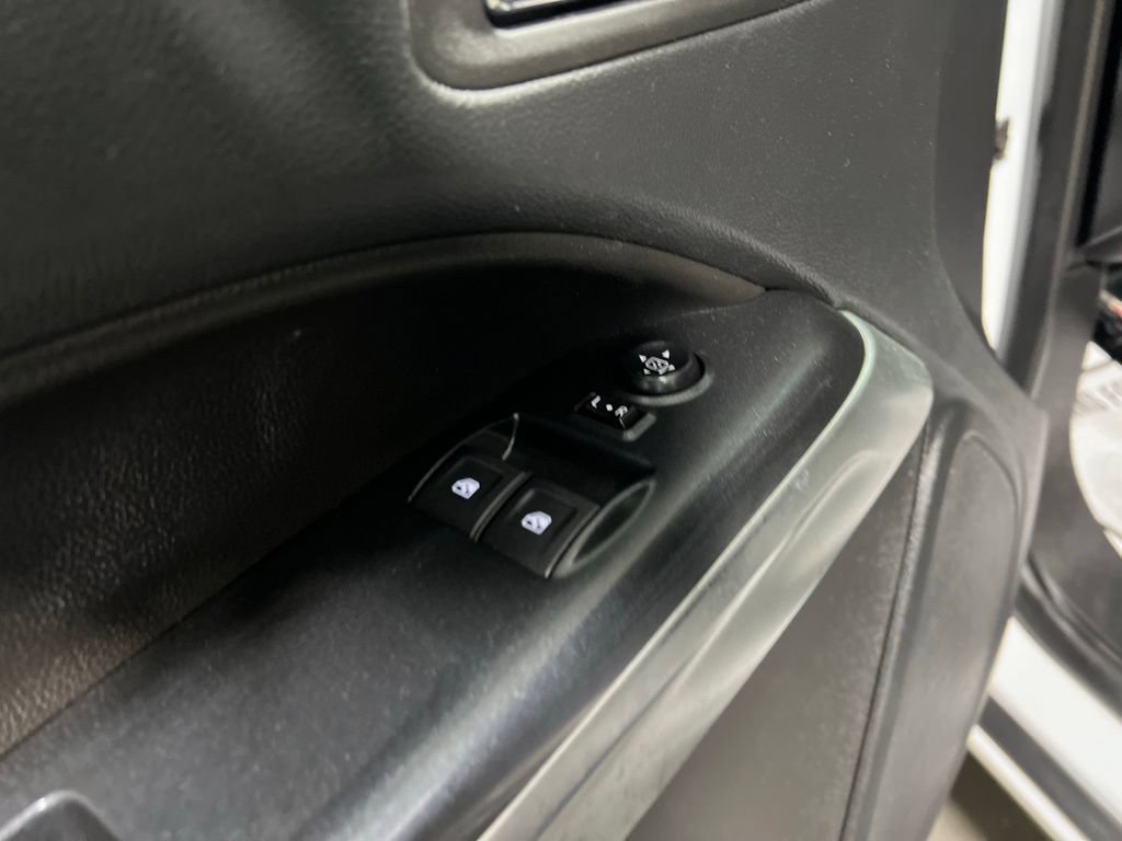 Used 2022 Chevrolet Colorado LT w/ Fleet Safety Package RWD image 21