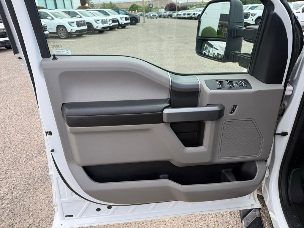 Used 2018 Ford F150 XLT w/ Equipment Group 302A Luxury image 9