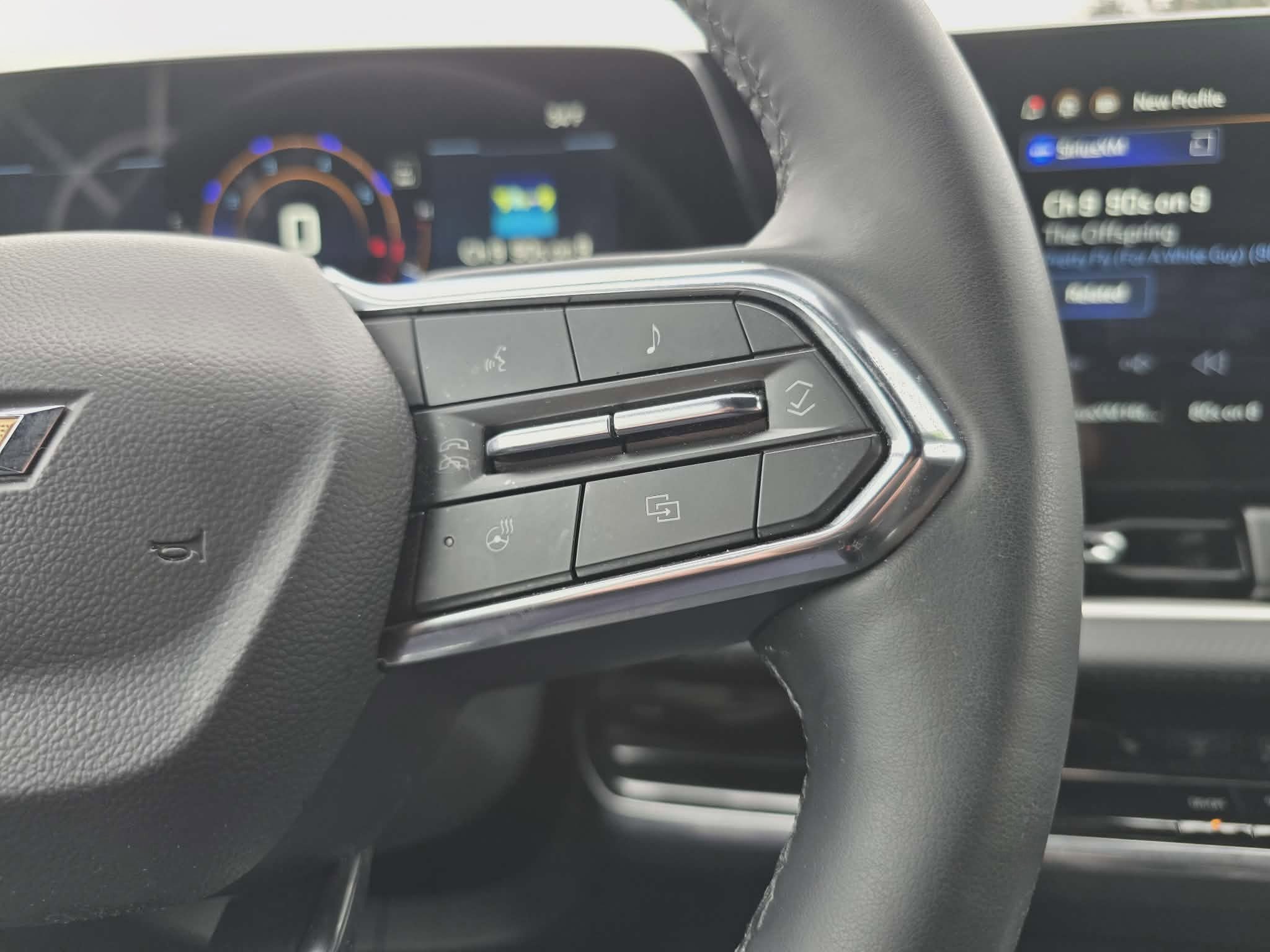 Used 2025 Chevrolet Equinox LT image 21