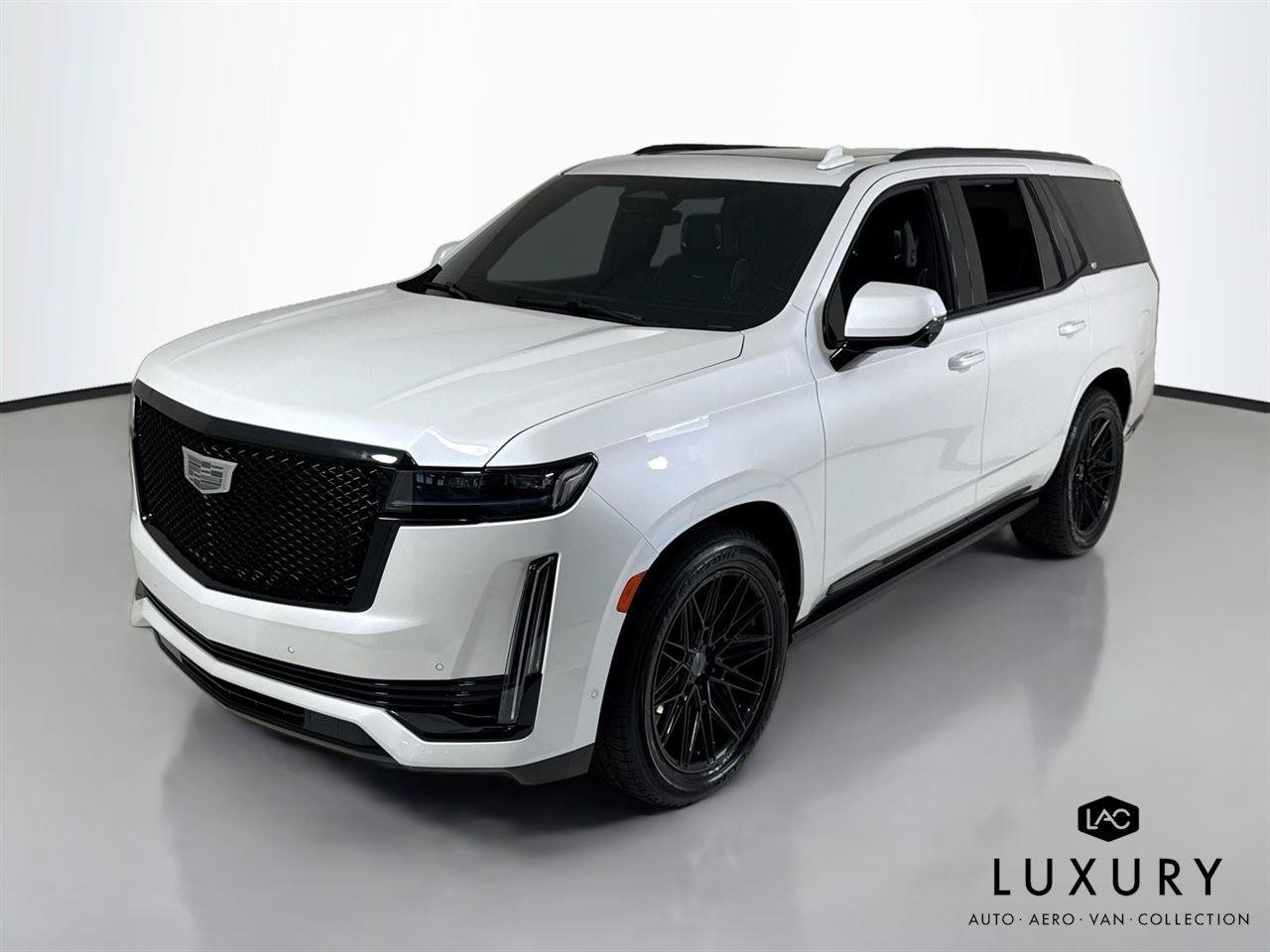 Used 2023 Cadillac Escalade Sport Platinum AWD/4WD image 4