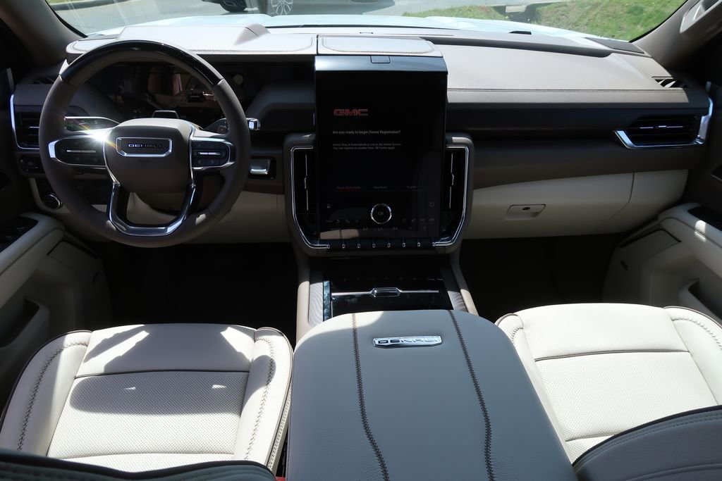 New 2026 GMC Yukon XL Denali w/ Denali Reserve Package image 7