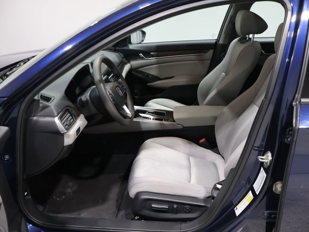 Used 2019 Honda Accord EX image 10