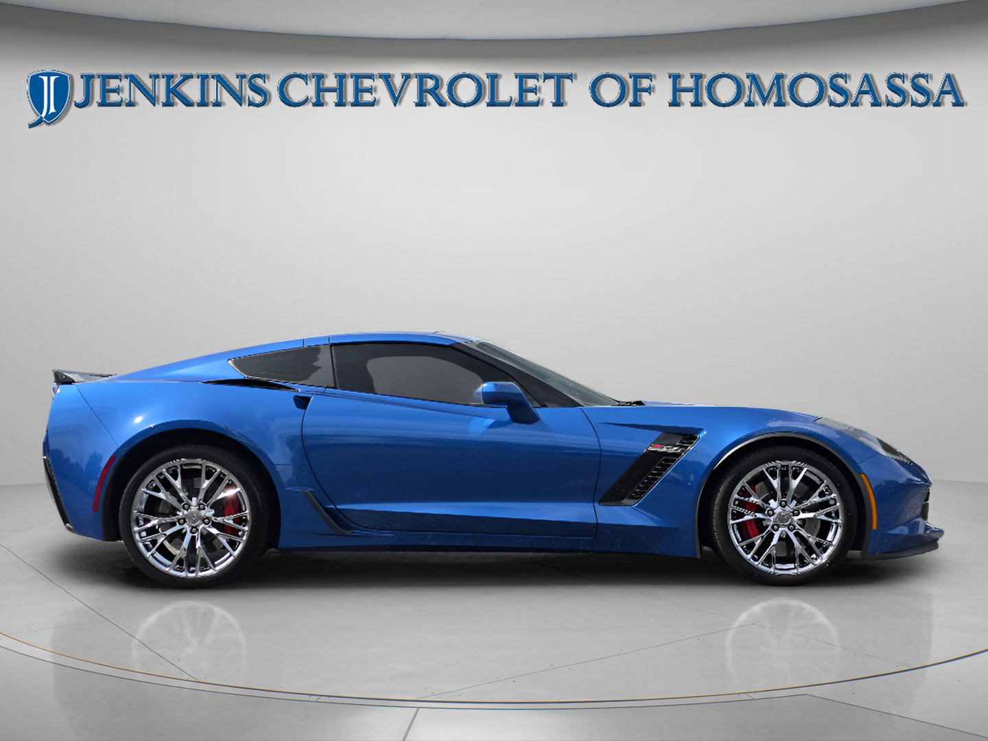 Used 2015 Chevrolet Corvette Z06 w/ 3LZ Preferred Equipment Group RWD image 3