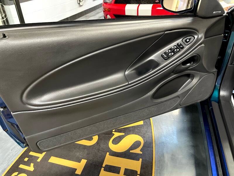 Used 2004 Ford Mustang Cobra image 33