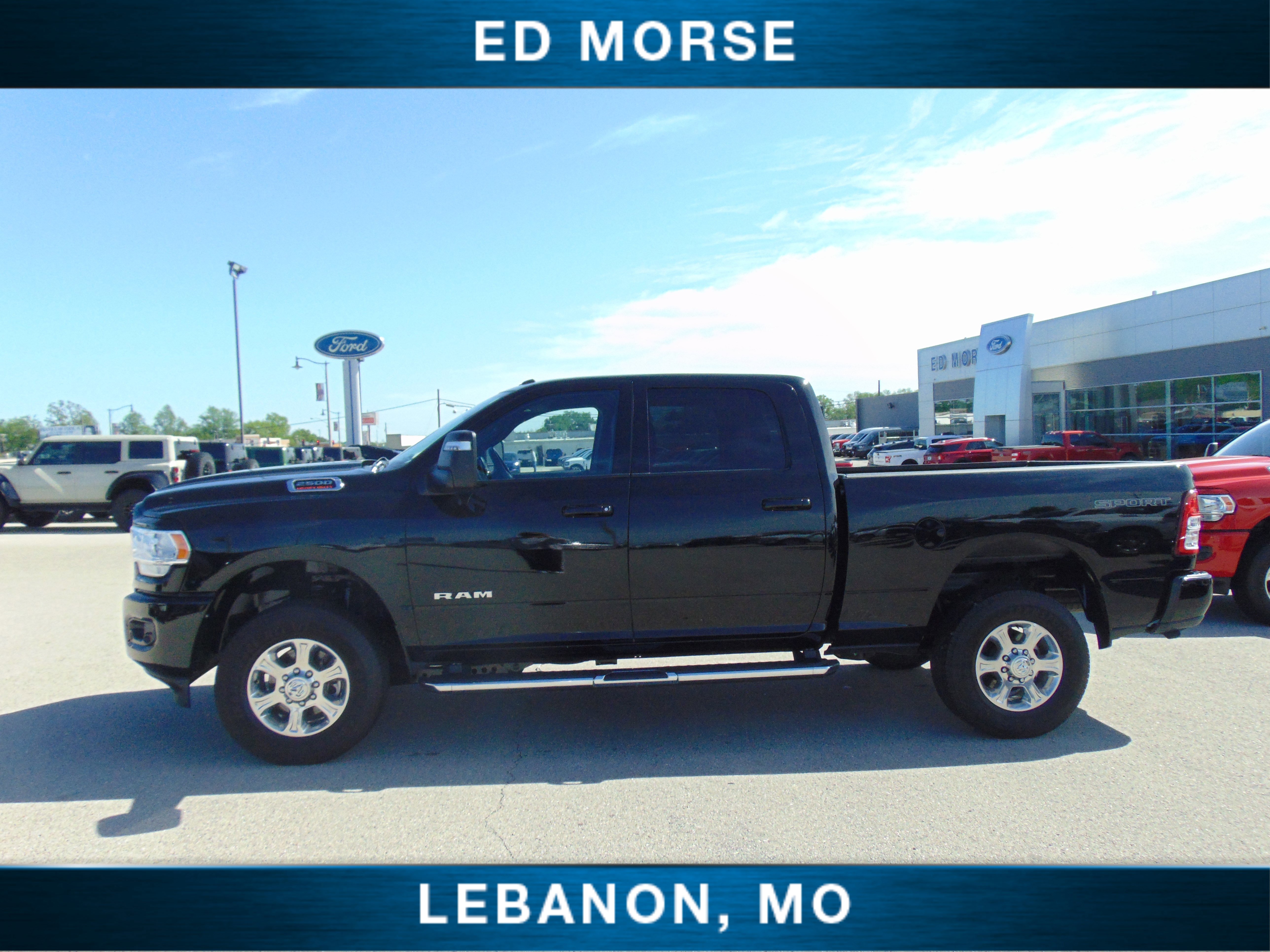 Used 2024 RAM 2500 Big Horn w/ Sport Appearance Package AWD/4WD image 2