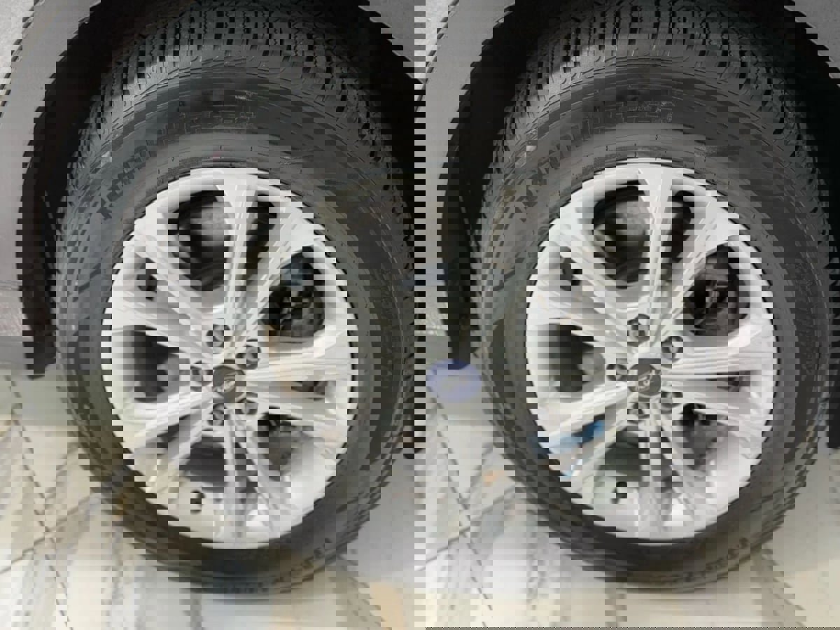 Used 2018 Ford Escape SE image 36