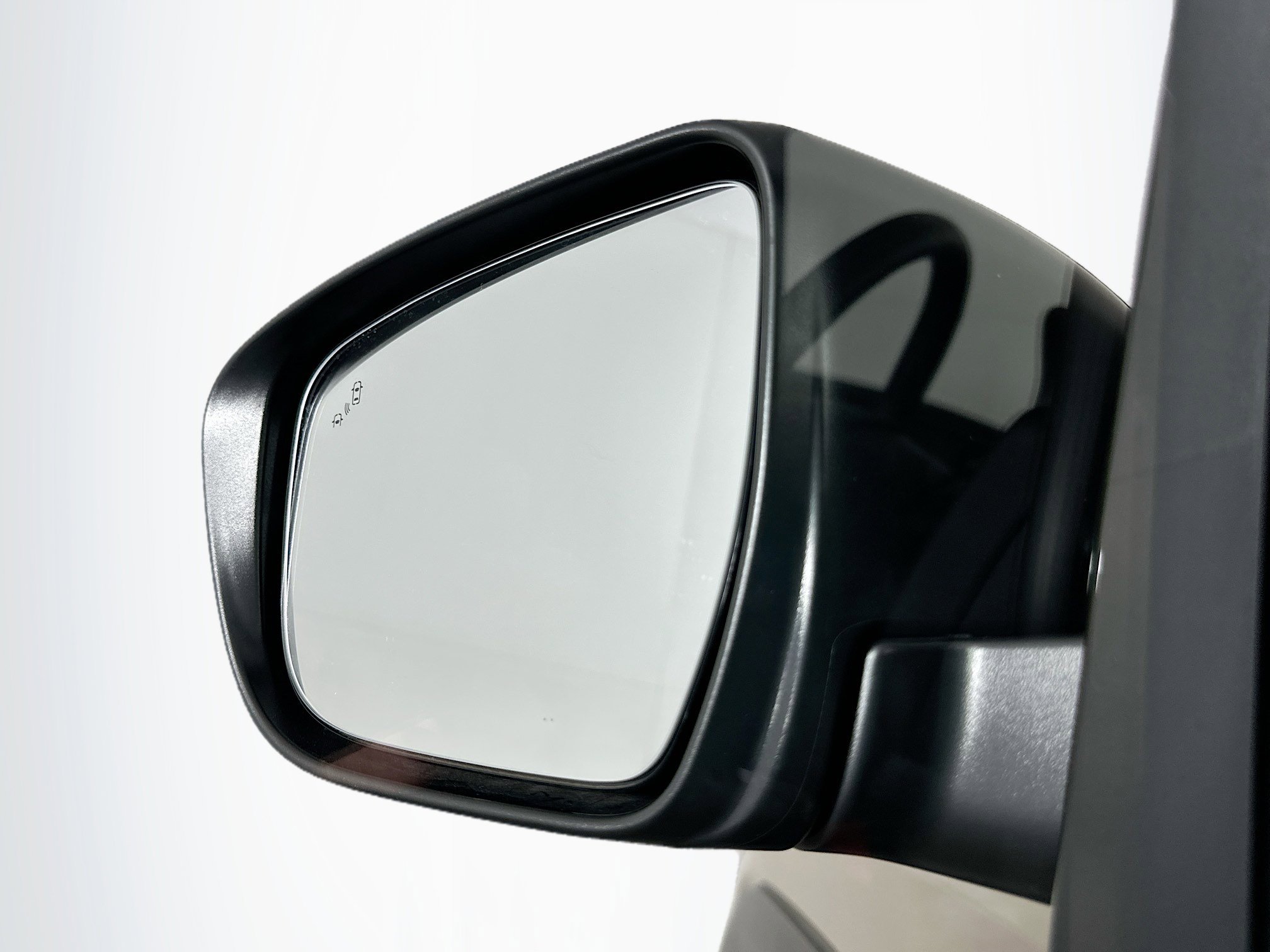 Used 2024 Nissan Frontier PRO-4X w/ Technology Package image 16