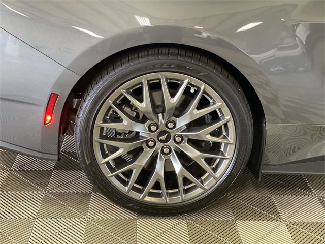 Used 2024 Ford Mustang GT Premium image 37